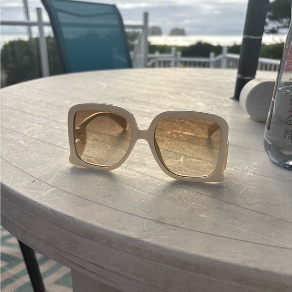 GUCCI Ivory Sunglasses NWT great gift 🎁 🤍 - Picture 14 of 16